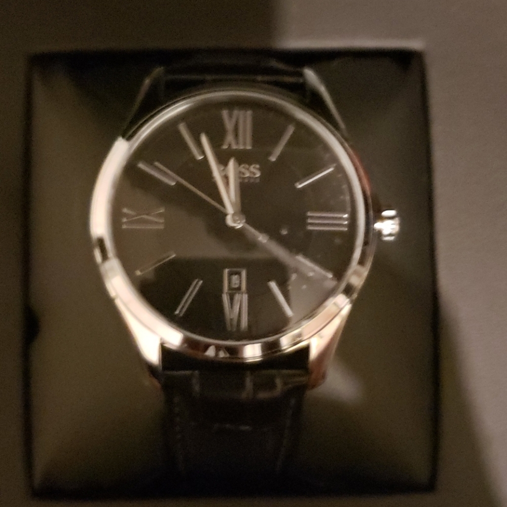 Watch - Picture 2 of 5